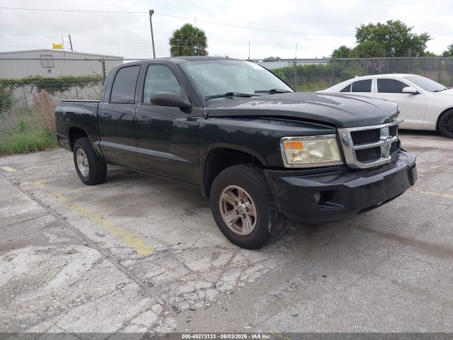 Salvage Dodge Dakota Image