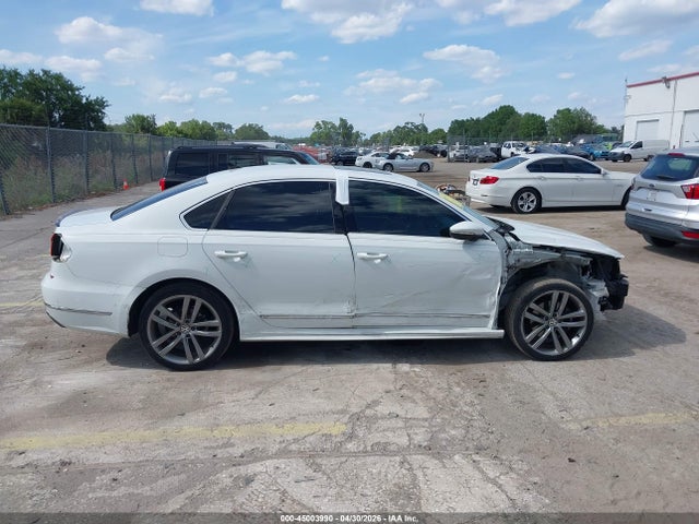 Volkswagen Passat 2.0t Se R-line
