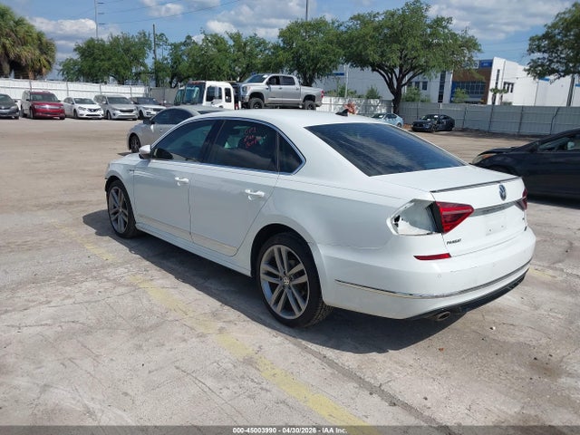 Volkswagen Passat 2.0t Se R-line