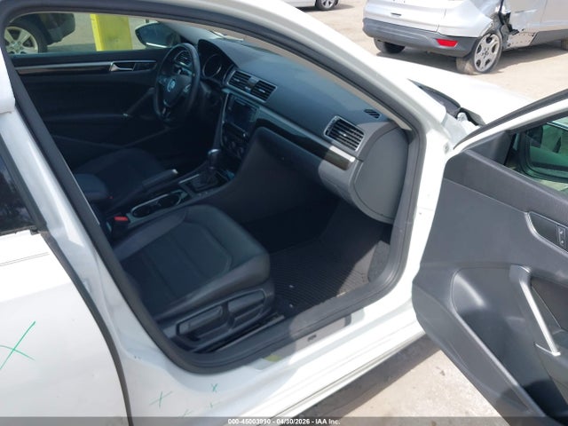 Volkswagen Passat 2.0t Se R-line