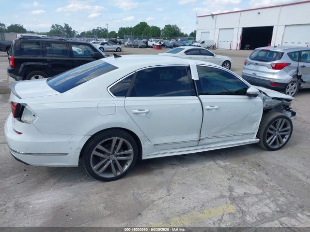 Volkswagen Passat 2.0t Se R-line