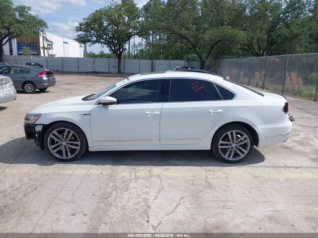 Volkswagen Passat 2.0t Se R-line