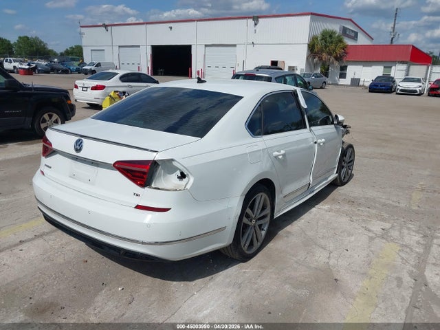 Volkswagen Passat 2.0t Se R-line