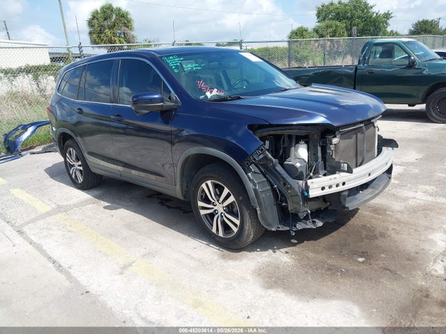 Salvage Honda Pilot Image
