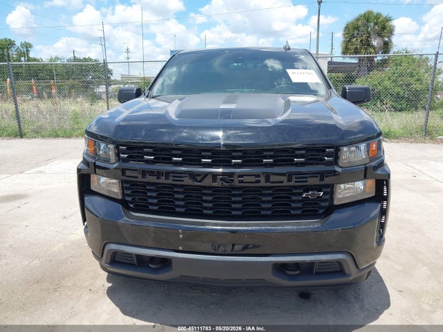 Chevrolet Silverado 1500 4wd  Short Bed Custom