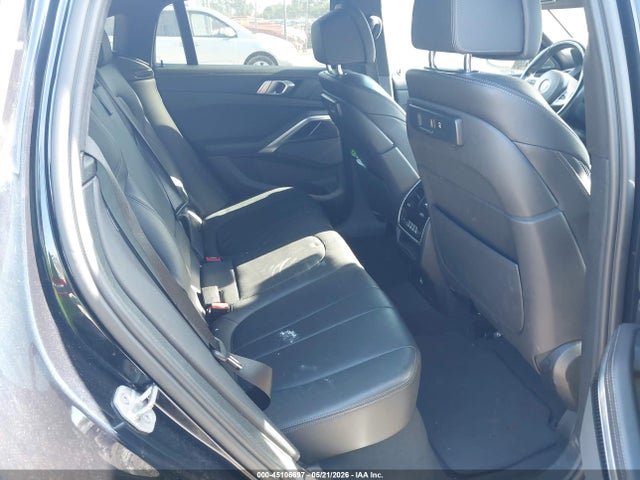 BMW X Series M50i