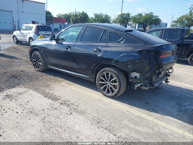 BMW X Series M50i