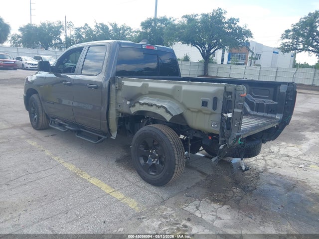 Ram 1500 Tradesman  4x4 6'4 Box
