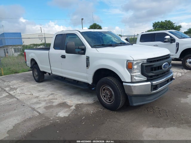 Salvage Ford F-250 Image