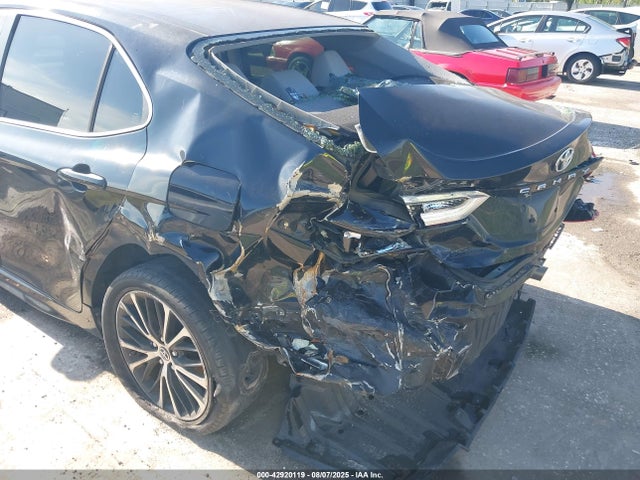 Toyota Camry Se