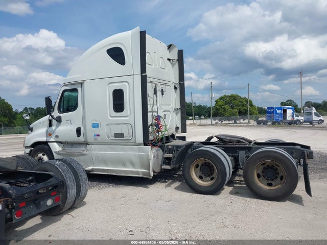 Freightliner Cascadia 125