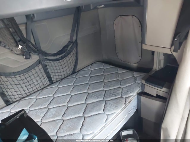 Freightliner Cascadia 125
