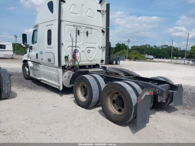Freightliner Cascadia 125