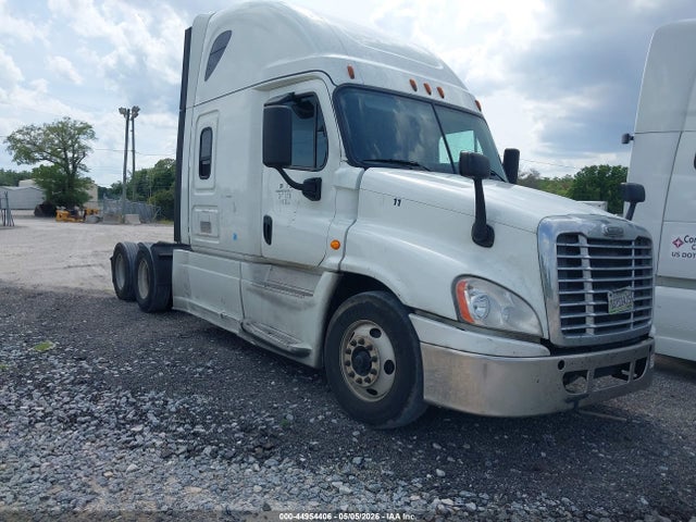 Salvage Freightliner Cascadia 125 Image