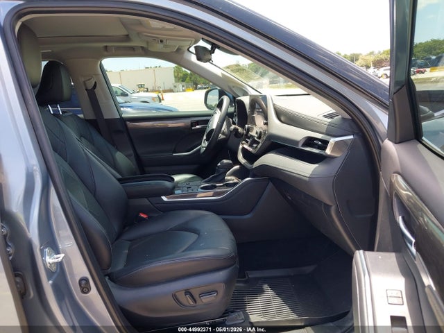 Toyota Highlander Platinum
