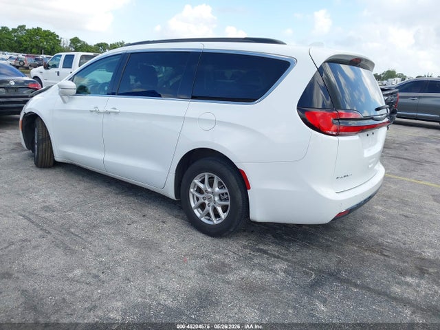Chrysler Pacifica Touring L