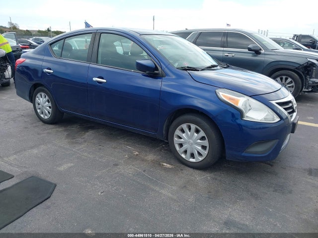 Salvage Nissan Versa Image
