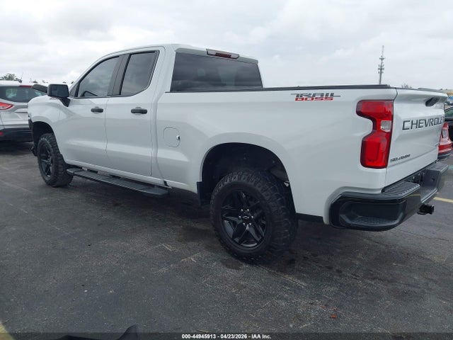 Chevrolet Silverado 1500 Custom Trail Boss