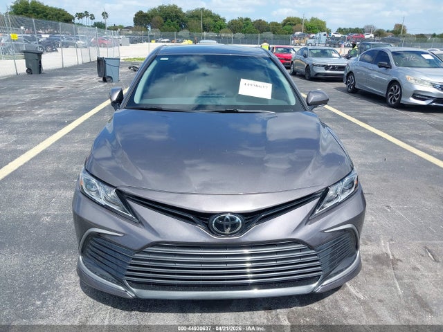 Toyota Camry Le