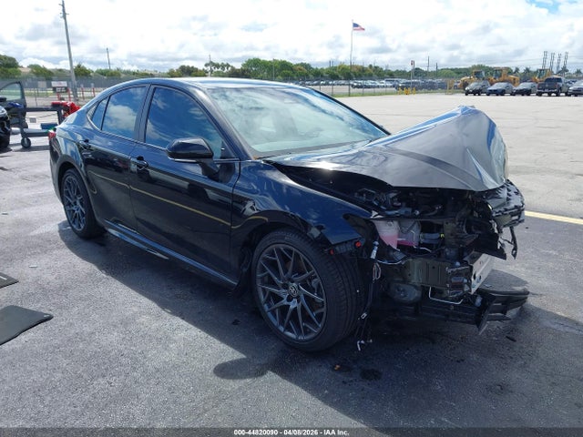Salvage Toyota Camry Image