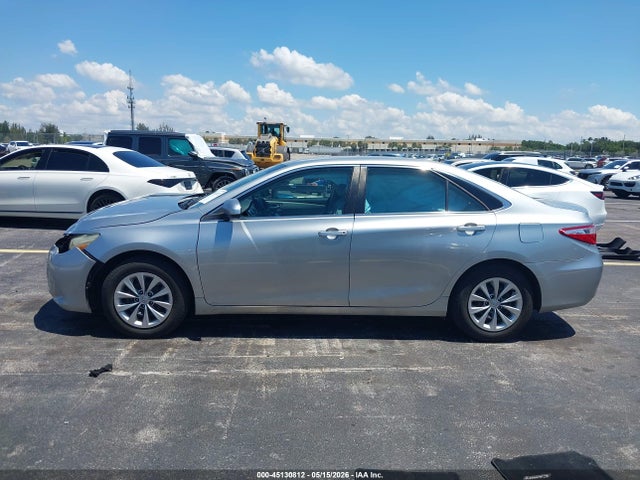 Toyota Camry Le