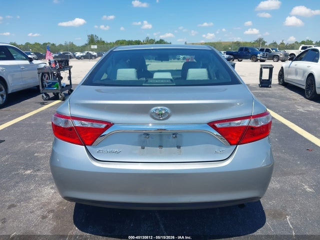 Toyota Camry Le