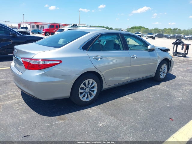 Toyota Camry Le