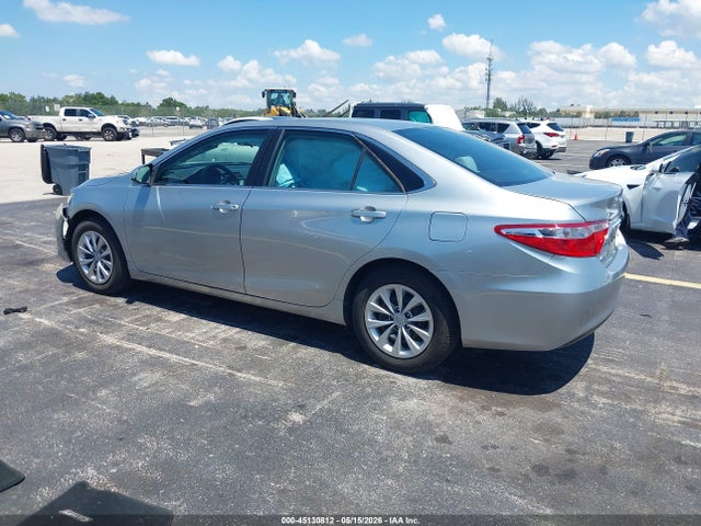 Toyota Camry Le