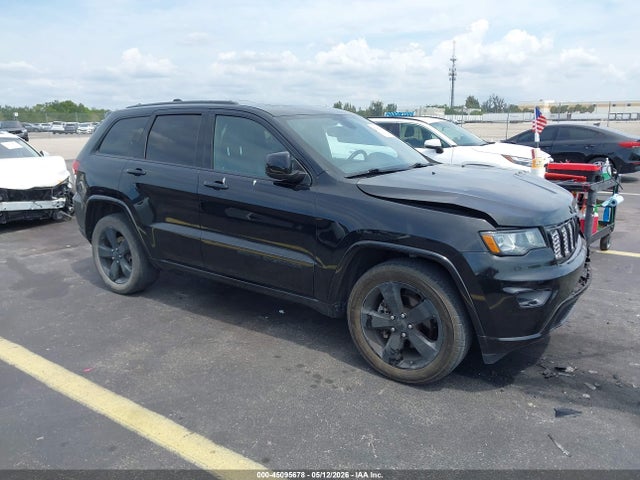 Salvage Jeep Grand Cherokee Image