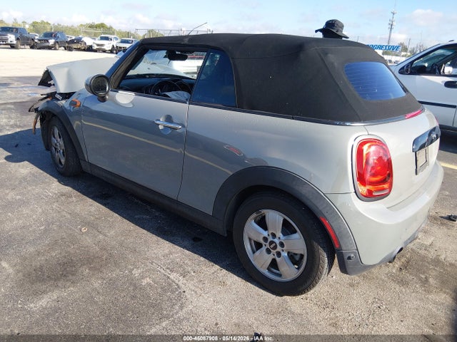 MINI Convertible Cooper