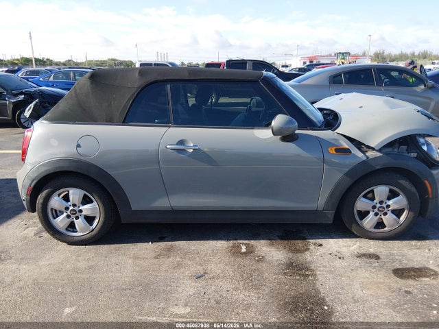 MINI Convertible Cooper