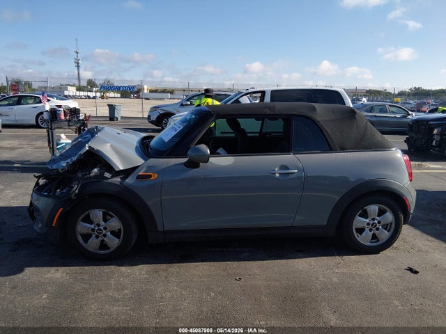 MINI Convertible Cooper