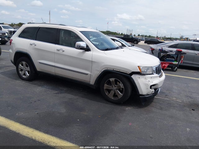 Salvage Jeep Grand Cherokee Image