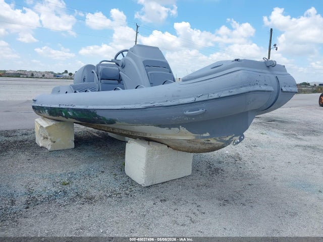 2023 Other Highfield Sport 560 Hypalon 18
