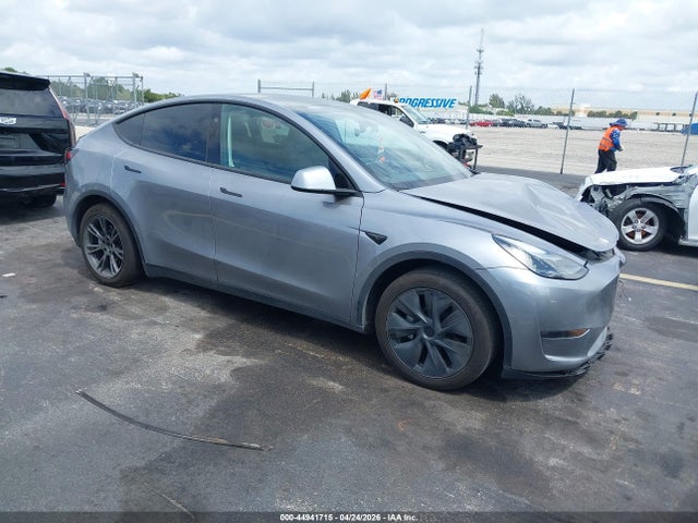 Salvage Tesla Model Y Image