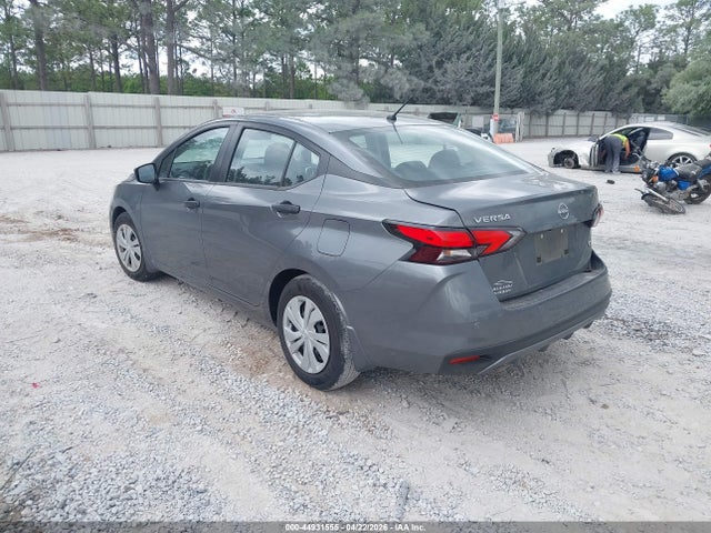 Nissan Versa 1.6 S