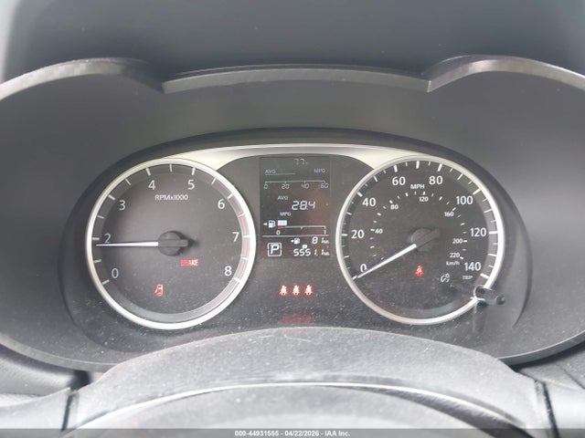 Nissan Versa 1.6 S