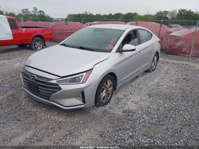 Hyundai ELANTRA Sel