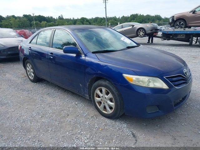 Salvage Toyota Camry Image