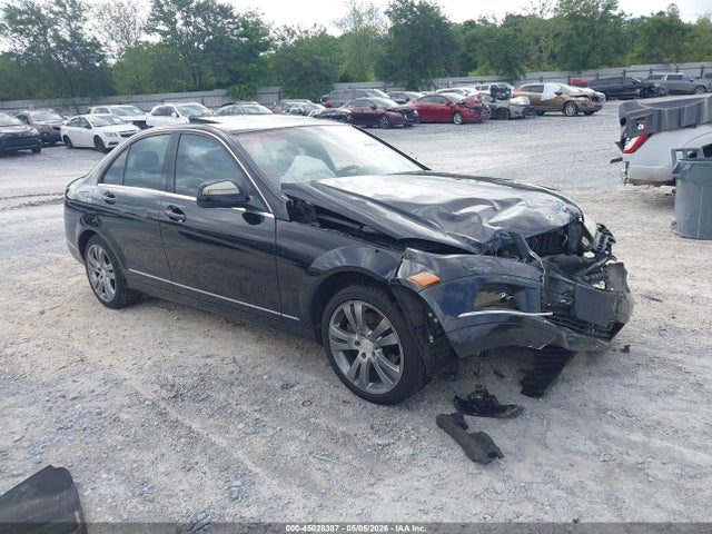 Salvage Mercedes-Benz C-Class Image