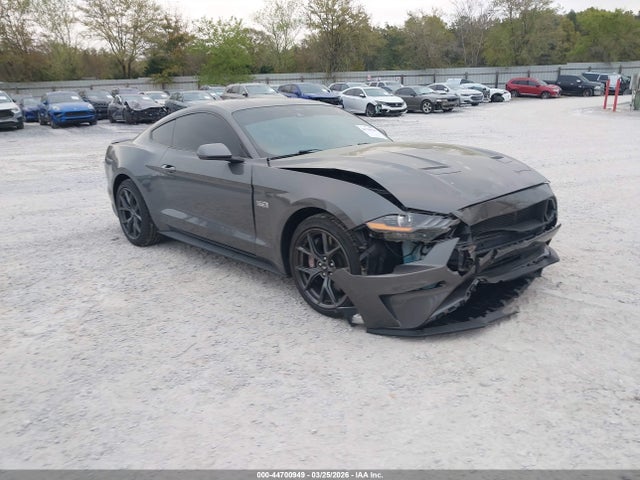 Salvage Ford Mustang Image