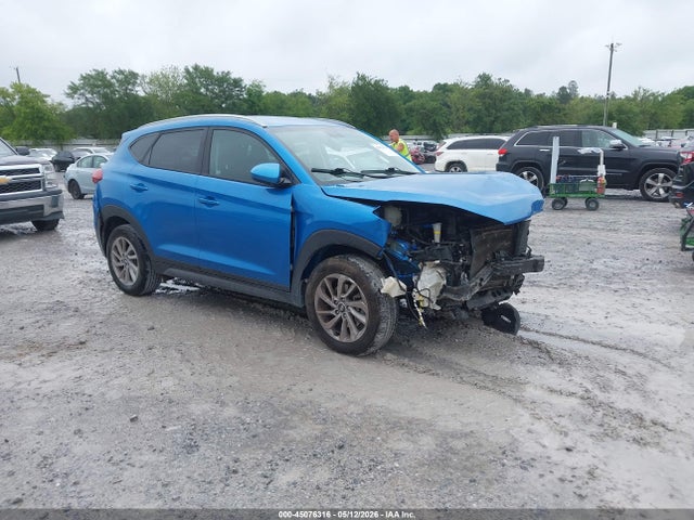 Salvage Hyundai TUCSON Image