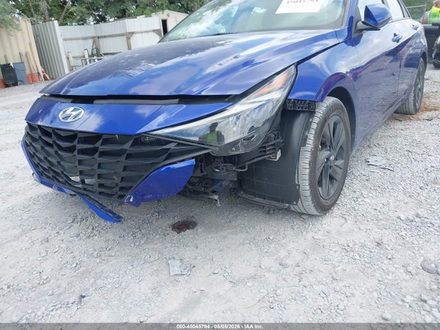Hyundai ELANTRA Blue