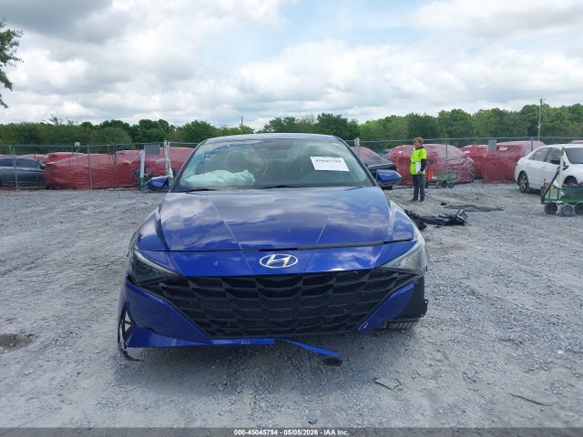 Hyundai ELANTRA Blue