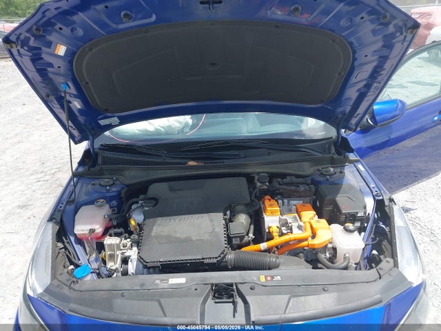 Hyundai ELANTRA Blue
