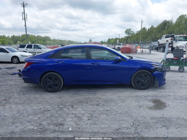Hyundai ELANTRA Blue
