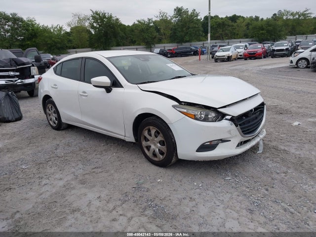 Salvage Mazda Mazda3 Image