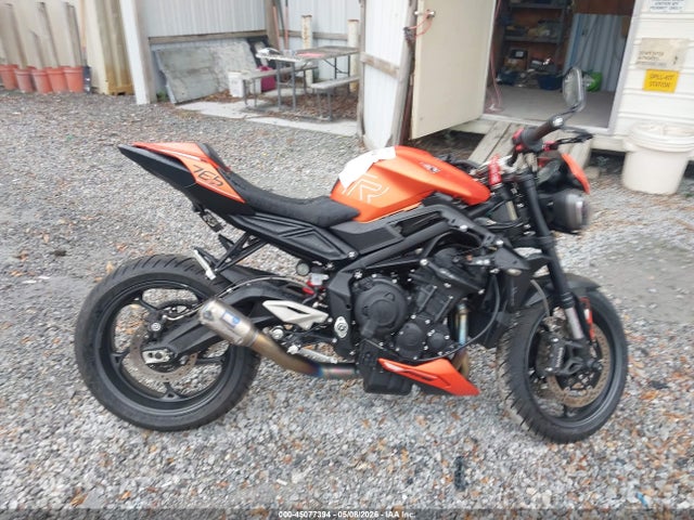 Triumph Street Triple 765 R