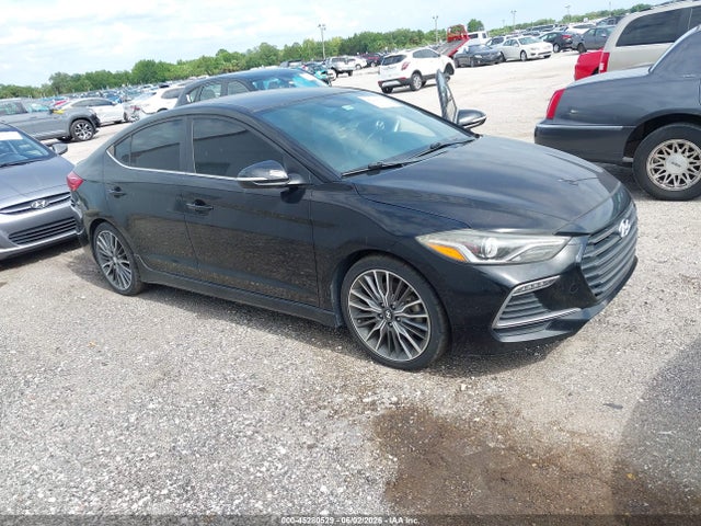 Salvage Hyundai ELANTRA Image