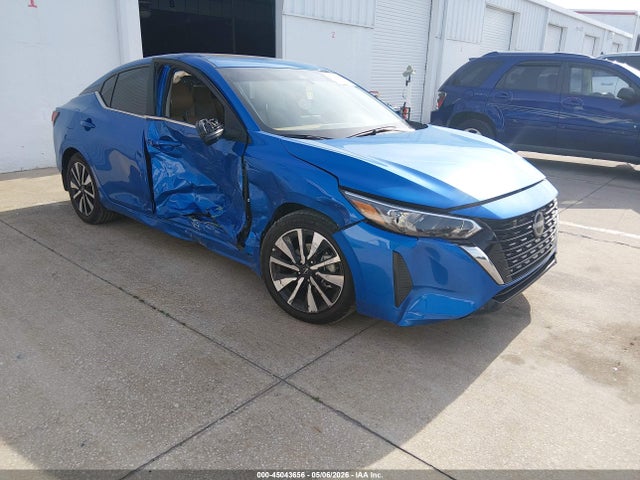 Salvage Nissan Sentra Image